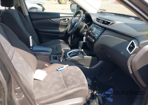 2016 Nissan Rogue S z USA, uszkodzony, nr VIN KNMAT2MT4GP623683